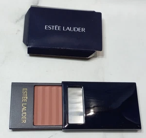 Estee Lauder Tender Blush 211 Nude Rose NUEVO con Caja y Espejo Sin Cepillo Talla de Muestra - Imagen 1 de 4