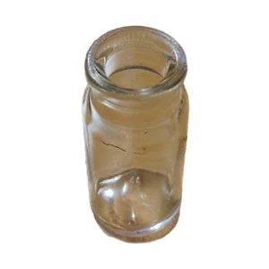 Bottiglia da farmacia VNTG 2,5" vetro soda lime - segno indeterminato sul fondo. 1900s - Foto 1 di 7