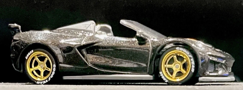 Matchbox 2023 Chevy Corvette Z06 Convertible PERSONALIZADO Rueda y Neumático Real Riders  Foto 1 de 4
