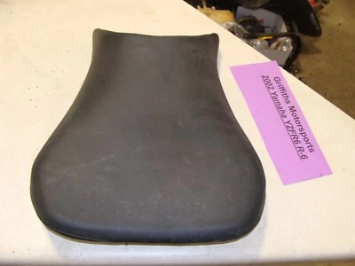 Yamaha R6 YZFR6 600 2002 asiento delantero principal OEM original cubierta de sillín base espuma  Foto 1 de 4