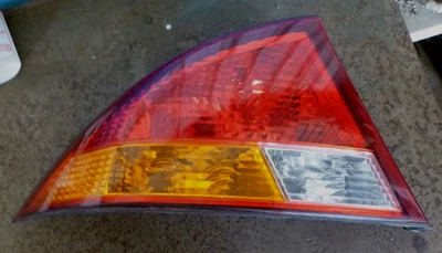 Ford Falcon AU Sedan Left Tail light Orange Indicator (X) — 第 1/4 张图片
