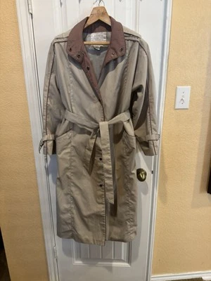 Mulberry Street Womens Size 7/8 Khaki Long-Sleeve Trench Coat - Image 1 of 4
