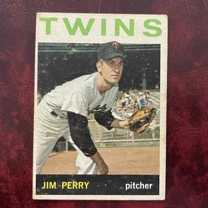 1964 Topps Set JIM PERRY #34 MINNESOTA TWINS - VG-EX - Picture 1 of 2
