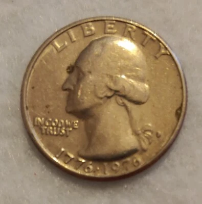 Rare 1776-1976 Den“Filled D” Bicentennial Quarter Mint Error Circulated Ungraded - Image 1 of 4