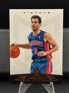 2012-13 Momentum - Jose Calderon, #275 - Detroit Pistons - Picture 1 of 2