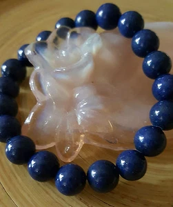 Pulsera elástica de cristal de piedra preciosa azul natural lapislázuli talla 8,5 - Imagen 1 de 4