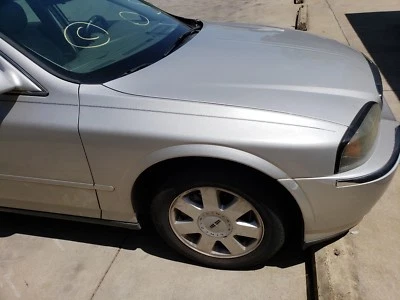 Guardabarros derecho Lincoln LS 2000 2001 2002 2003 2004 2005 2006 PLATA JP Foto 1 de 2