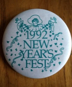 Vintage Fiesta de Año Nuevo 1992 Pin Botón 2 1/2" Sombrero Redondo Prendedor Solapa - Imagen 1 de 2