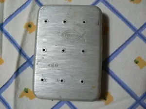 Vintage Perrine #66 Aluminum Pocket Fly Box with 42 Flies - Picture 1 of 3
