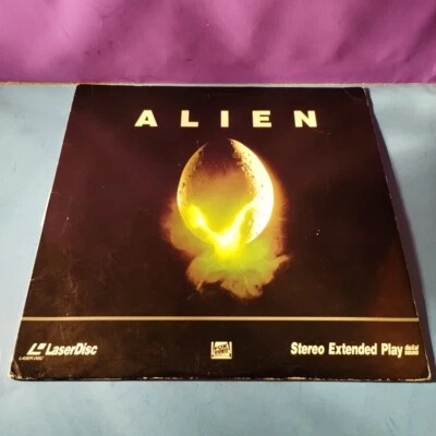 ALIEN Laserdisc LD RIDLEY SCOTT SIGOURNEY WEAVER Extended Play & More Auctions - Image 1 of 4