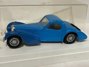 SOLIDO Bugatti Atalante Blue Ref 4088 1:43 Diecast Modelcar - Picture 1 of 5