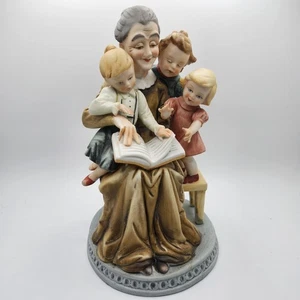 Lefton Figurine 4729 Grandma Reading to Children Book Japan Vintage Porcelain - Picture 1 of 7