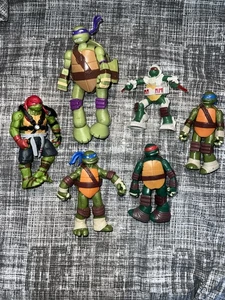 Lote de 6 figuras de Tortugas Ninja Teenage Mutant incluyendo Transformer - Imagen 1 de 11