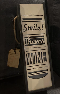 Demdaco освещенный фонарь деревянный вырез улыбка! There's Wine Caddy новый с Ярлыками - Изображение 1 из 4