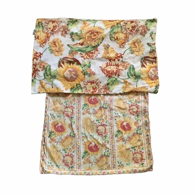 Lote 2 fundas de almohada Cornell amarillas con estampado de bloques de girasoles cuadradas y estándar de abril Foto 1 de 4
