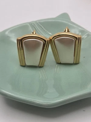 Vintage Napier Earrings Faux Pearl Gold Tone Stud - Изображение 1 из 4