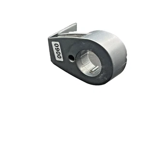 Shark S7001 S7000 S7000AMZ S7000C S7020 untere Unterseite Schnur Wickel Haken Lasche Clip OEM - Bild 1 von 6