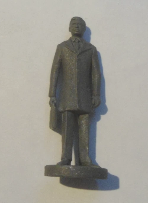 SOLDATINI SORPRESINE KINDER METALLO - 40 MM BASE OVALE - SCEGLI - Immagine 1 di 1