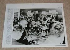 ORIGINAL PRESS PHOTO PRESIDENT LYNDON BAINES JOHNSON VINTAGE HAWAII VIETNAM 