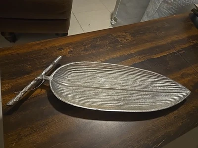 Serving Leaf Plate Platter Tray Tableware Decor 20" x 7"  - Image 1 of 4