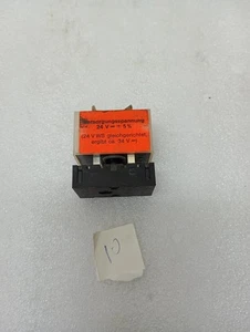 Versorgungsspannung 24v ws gleichgerichtet ergibt ca. 34v - Bild 1 von 6