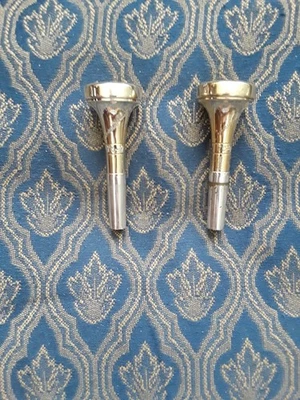 Lote de dos boquillas de corneta de dos tonos Conn Constellation 7C-W Foto 1 de 4