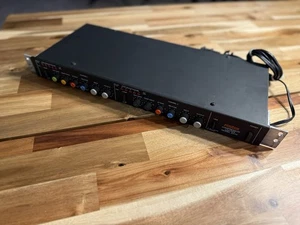 Fostex Compressor Limiter Model 3070 - Picture 1 of 2