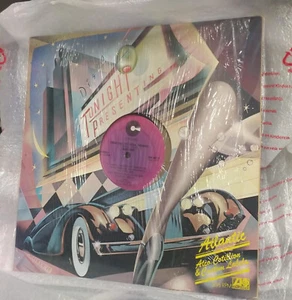 Wee Gee Hold On (To Your Dreams) Ain't Nothin' Missin' (But The Music) VINYL 33 - Picture 1 of 1
