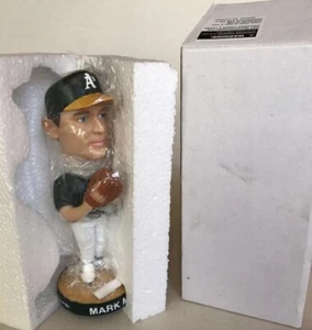 NEW VARIANT GREEN MARK MULDER 20 ATHLETICS BOBBLEHEAD OAKLAND 2003 A'S SGA 1/500 - Picture 1 of 1