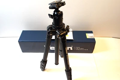 New Velbon Sherpa 6430D Aluminum Combo Tripod with QHD-63D Ball Head - Image 1 of 4