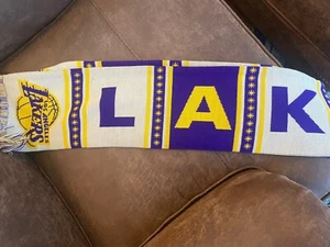 Los Angeles Lakers Christmas Day Scarf SGA - Picture 1 of 2