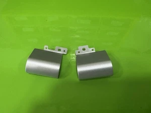 HP 17-J 17-J053EA Cubiertas de bisagra de plástico izquierda y derecha - Imagen 1 de 2