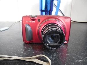 Fujifilm FinePix F900EXR 16.1MP Digital Camera #1 - Picture 1 of 6