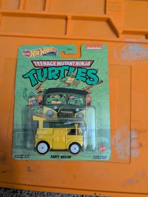 Hot Wheels GJR50 Teenage Mutant Ninja Turtle праздничный вагон - желтый - Изображение 1 из 2