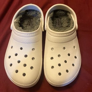 Crocs Men's 9 Women’s 11 Fleece Lined White Strap Slip Ons Casual Winterized - Picture 1 of 13