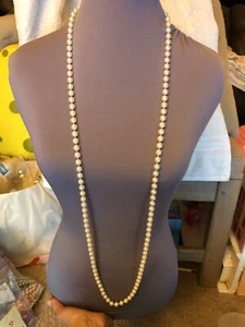 VINTAGE SINGLE STRAND FAUX PEARL COATED BEADED 48 INCH NECKLACE - Picture 1 of 4