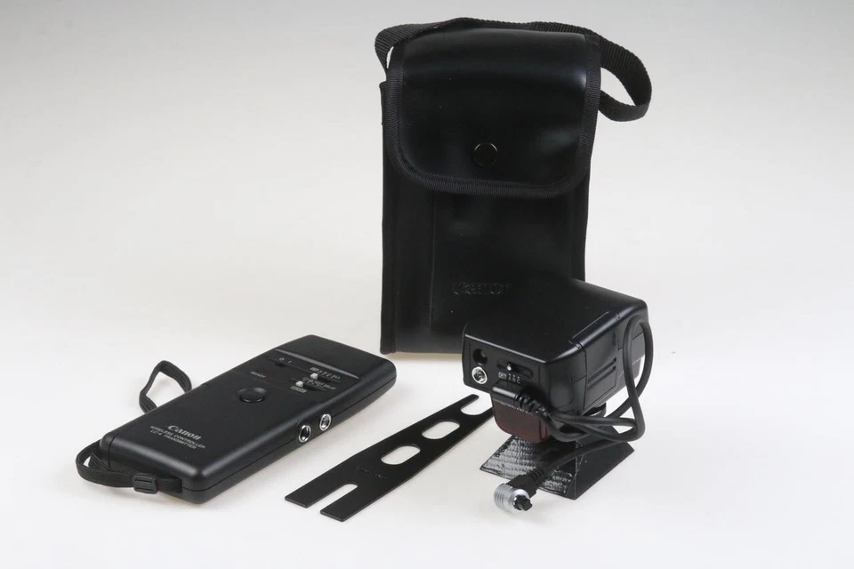 Canon Wireless Controller LC-4 Set (Transmitter, Receiver, Bracket, and Case) - Image 1 of 1