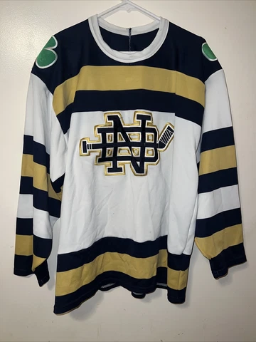 Mens Vintage Notre Dame Fighting Irish CCM Hockey Jersey Sz. L/XL Cover