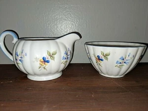 Royal Tuscan Fine Bone China Sugar & Creamer Set ~ ~ 4.25" H x 5" L - Picture 1 of 7