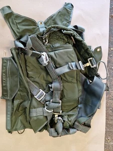 Bundeswehr Pilot Fallschirmjäger Fallschirm BA-22 DNB Trennschloss Gurtzeug - Bild 1 von 2