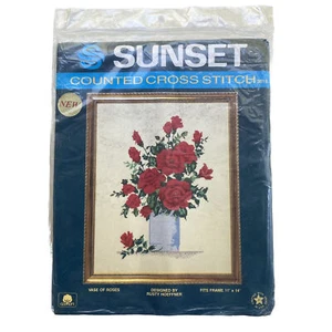 Kit de punto de cruz contado Sunset 3015 florero de rosas 1987 nuevo en paquete kit completo - Imagen 1 de 9