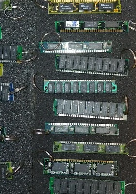 Lot of 10 Authentic Vintage SIMM /SIPP Computer RAM Memory Cards w/ Keyrings - Image 1 of 2
