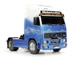 RC Volvo FH12 Globetrotter 420 BS camion in 1:14 Tamiya 300056312 prezzo consigliato: 390,- € - Foto 1 di 8