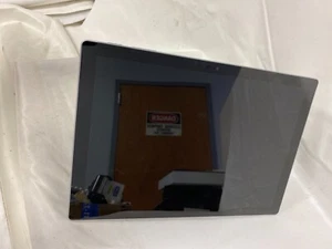 Microsoft Surface Pro (5th Gen) 4GB RAM 128GB SSD Intel Core M3 Processor - Picture 1 of 6