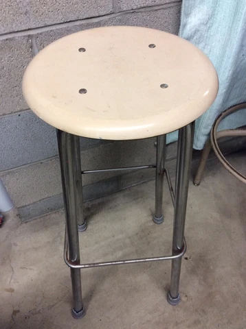 Vintage 30” Chrome / Melamine 12.5” Round Seat - Very Good Cover