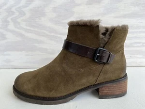 Elie Tahari El-Martini Green Suede Shearling Lined Ankle Boots With Buckle Sz 8 - Picture 1 of 13