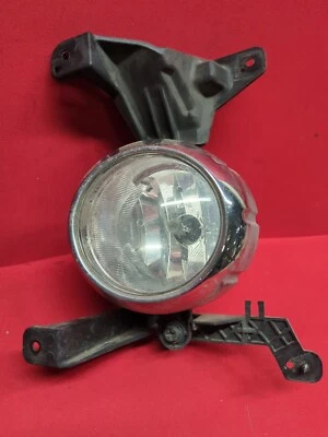 Faro antiniebla conductor izquierdo Kia Sorento 2011 2012 2013 92201-1U000 Foto 1 de 4