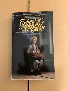 Anne Of Green Gables Book 1, by LUCY M. MONTGOMERY / PB - Foto 1 di 7