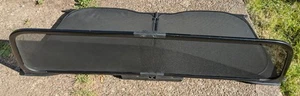 GENUINE VOLKSWAGEN GOLF 6 CABRIOLET WINDBREAK / WIND DEFLECTOR USED + CARRY BAG - Picture 1 of 8