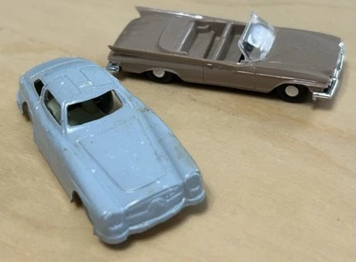 Vintage INGAP No 8 / Unbranded Pair of Plastic Cars 1:87 Italy EUC - Image 1 of 4